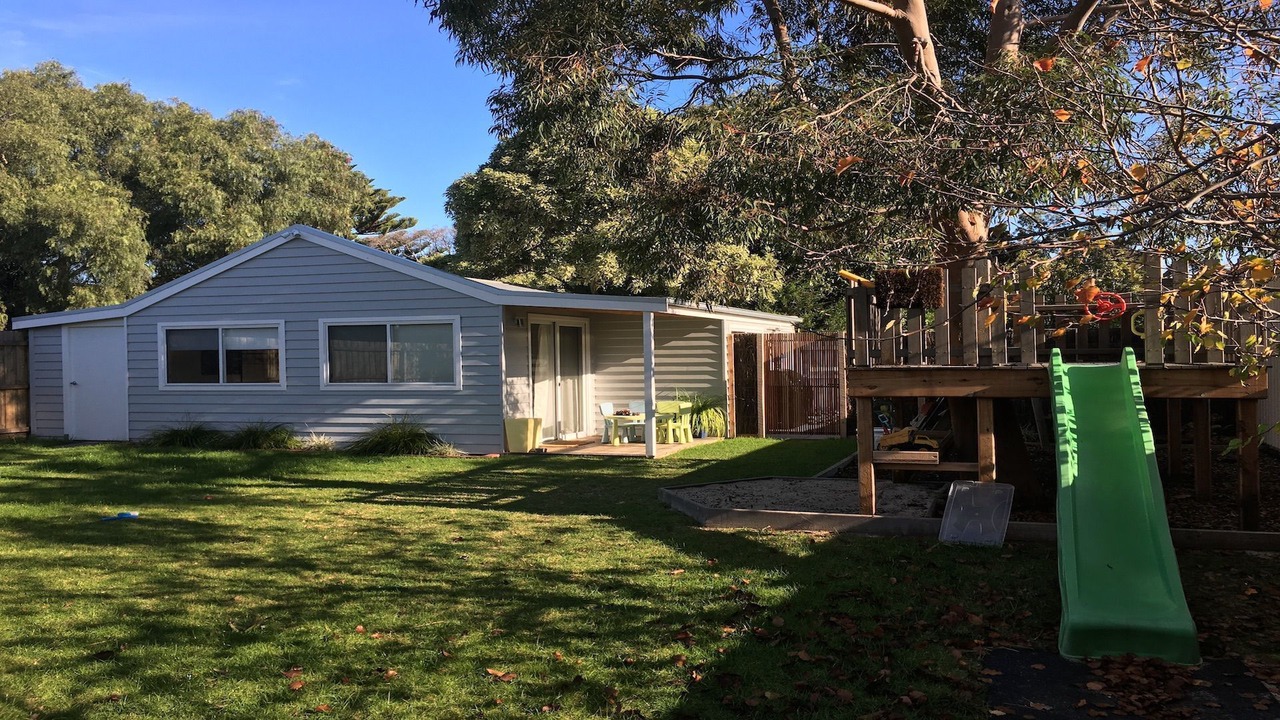 Photo of Outdoor in Indented Head