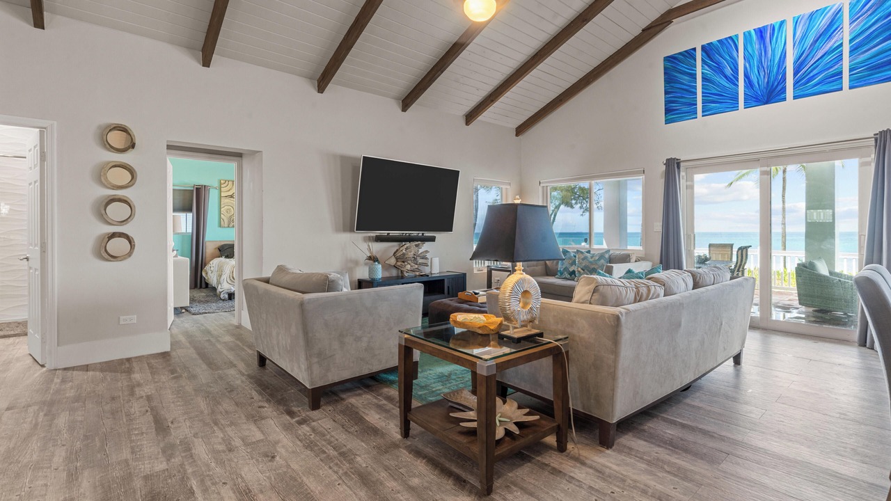 Photo of Livingroom in Great Harbour Cay