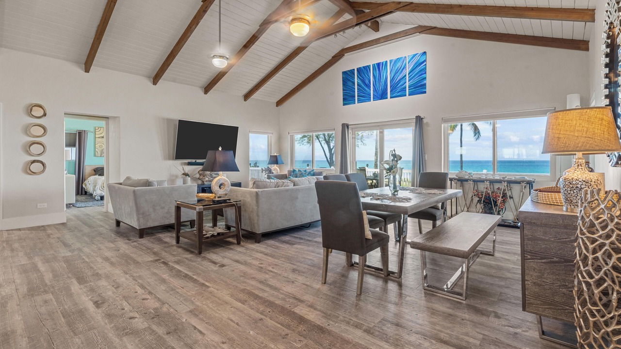 Photo of Livingroom in Great Harbour Cay