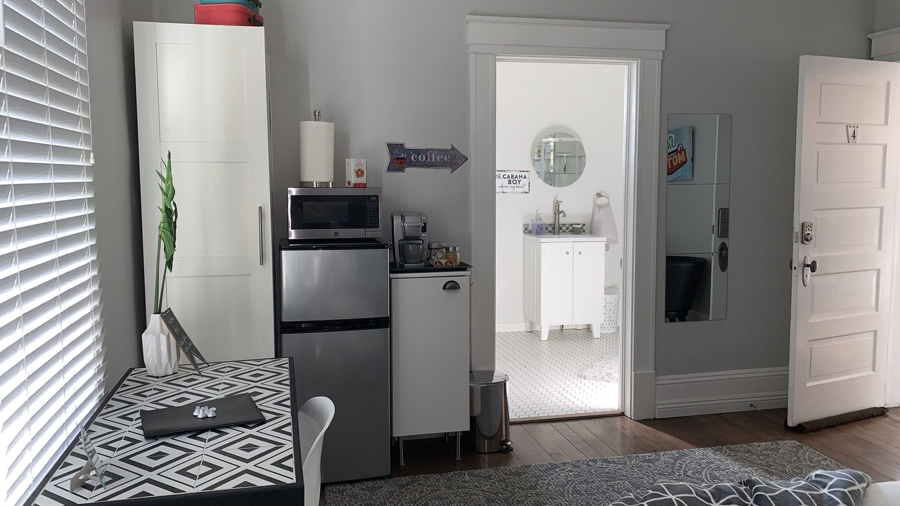 Photo of Bedroom in Midtown