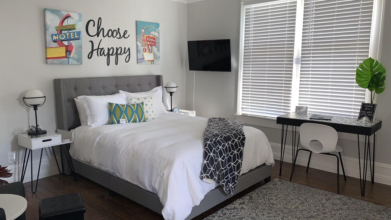 Photo of Bedroom in Midtown