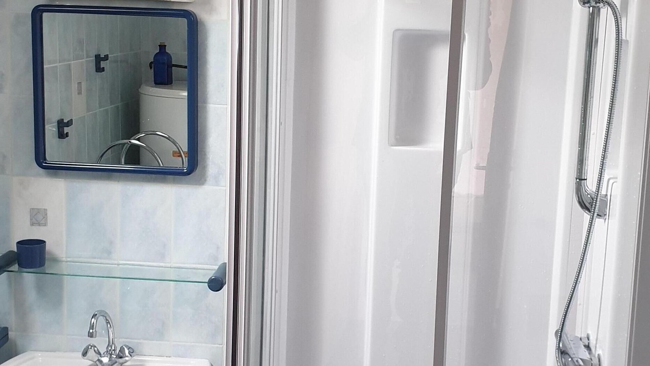Photo of Bathroom in Trelevern