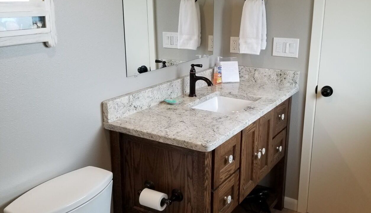 Photo of Bathroom in Harbor