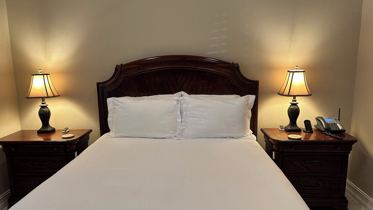 Photo of Bedroom in Nassau