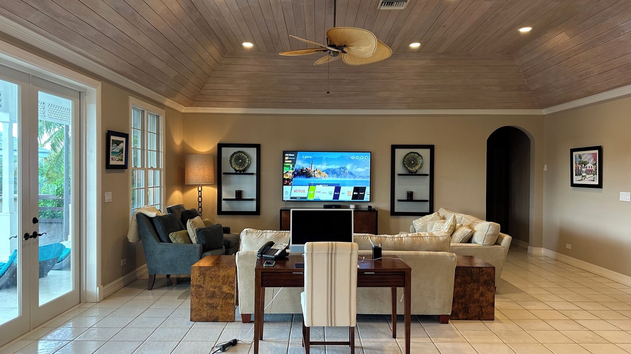 Photo of Livingroom in Nassau