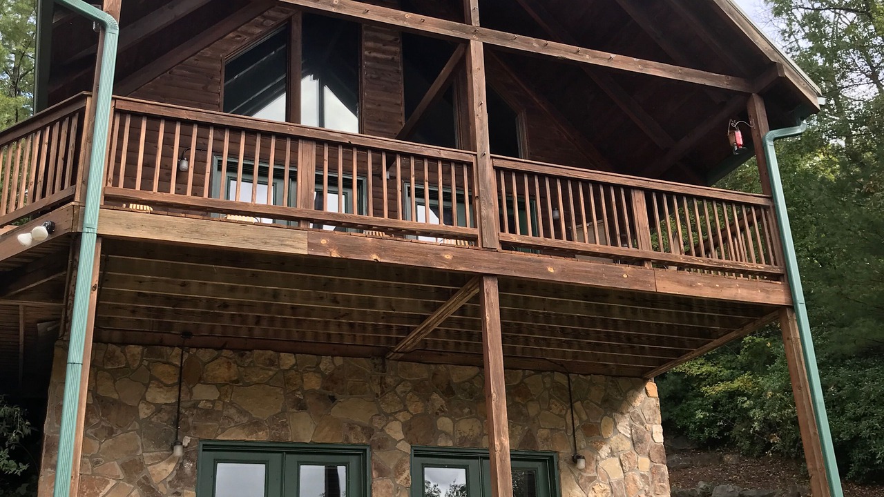 Photo of Patio Balcony in Hiawassee