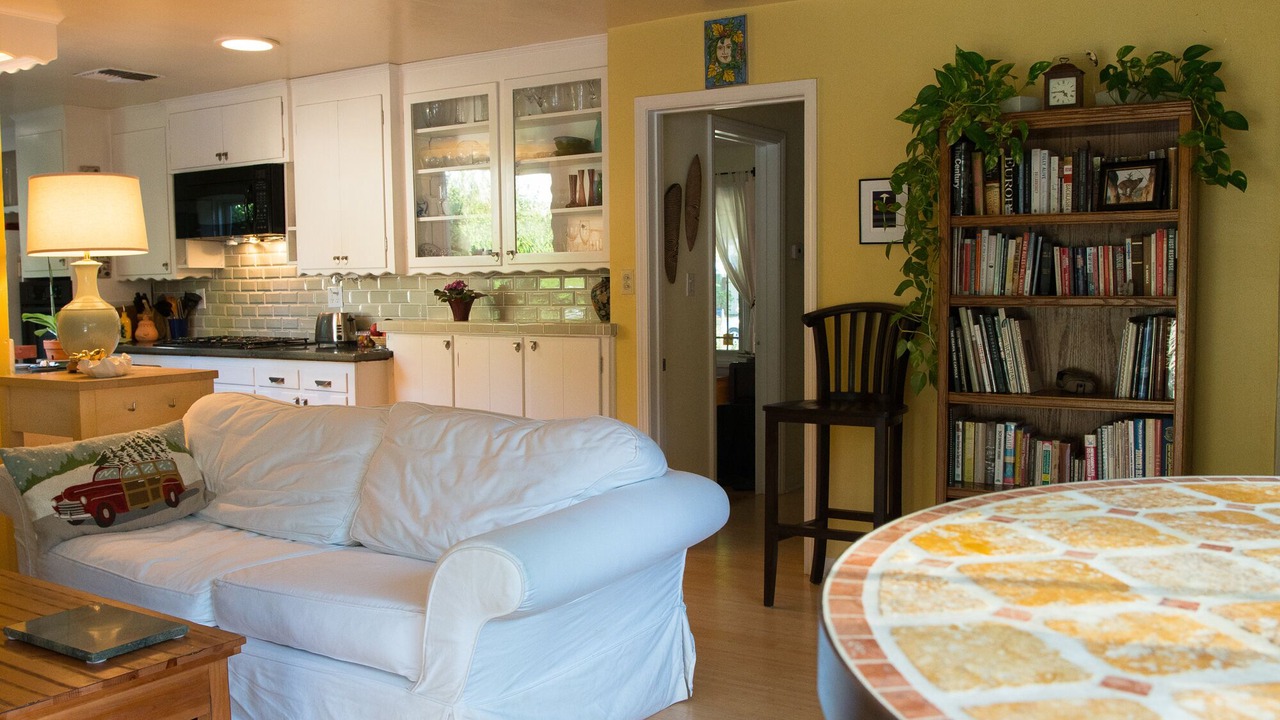 Photo of Bedroom in Valley Village