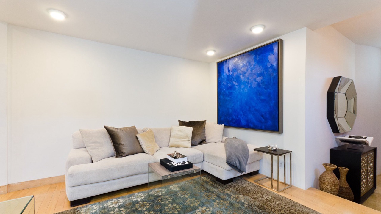 Photo of Livingroom in Melrose
