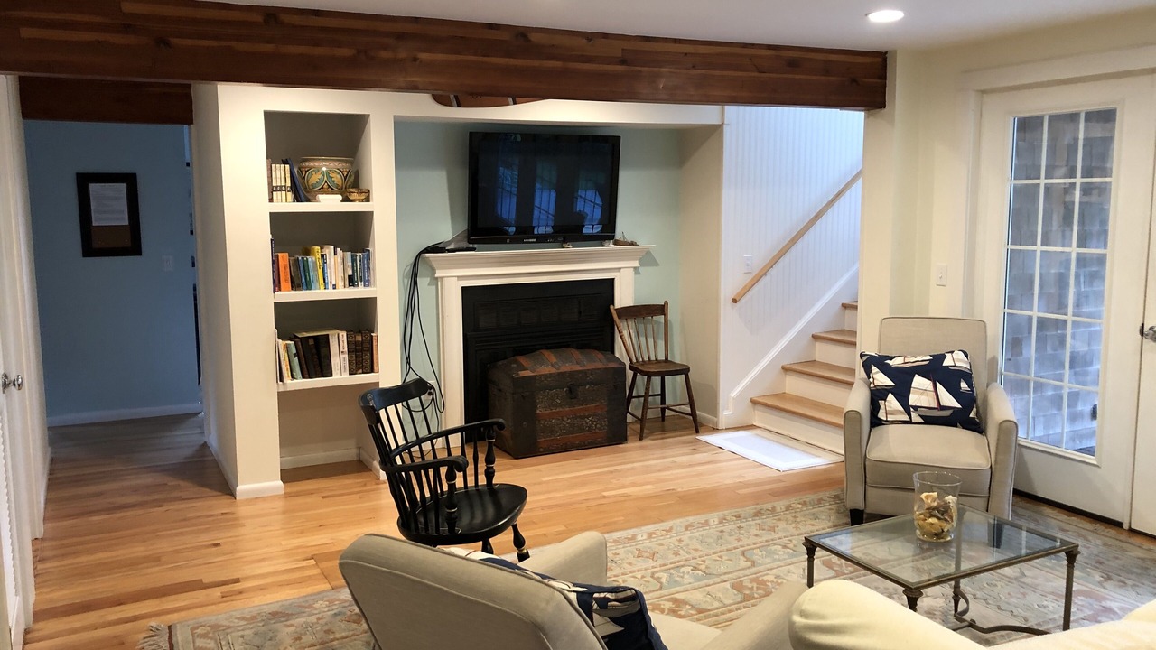 Photo of Livingroom in Easton's Point