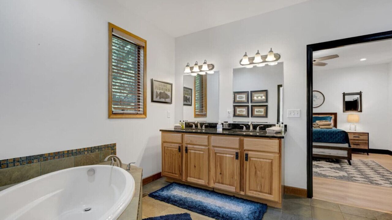 Photo of Bathroom in Blue Ridge