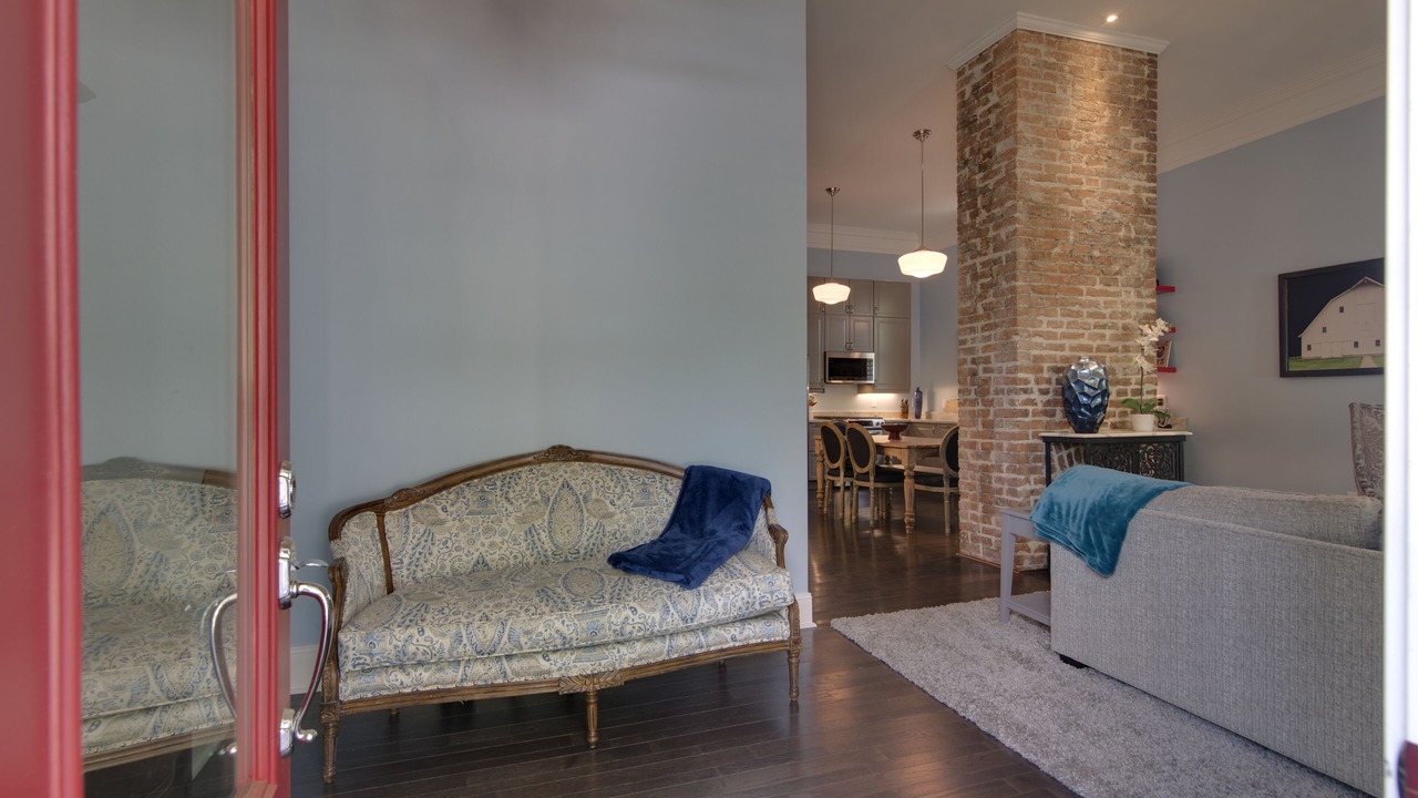 Photo of Livingroom in Chestnut Hill