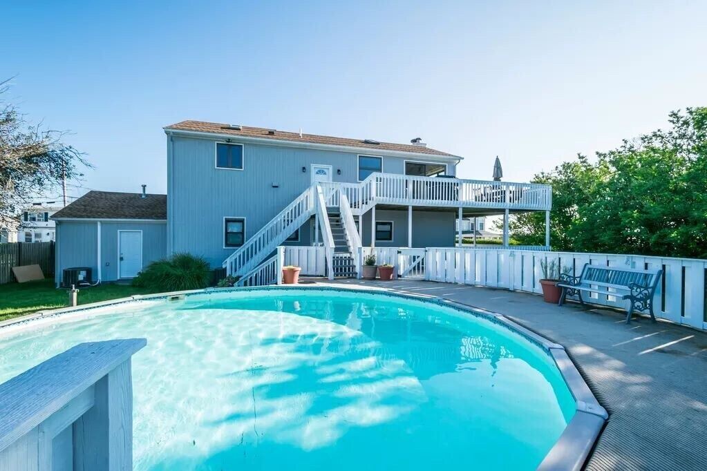 Photo of Outdoor in Eastward Look