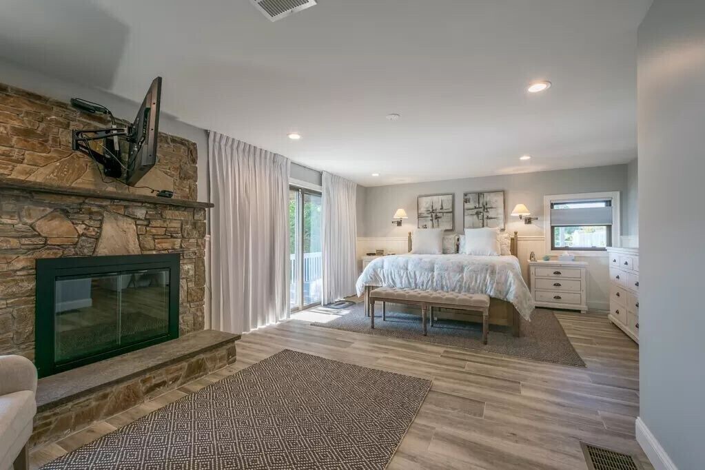 Photo of Bedroom in Eastward Look