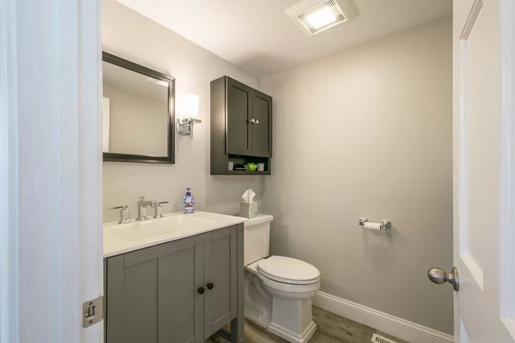 Photo of Bathroom in Eastward Look