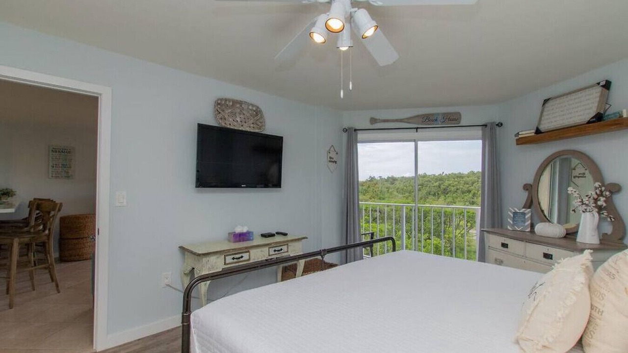 Photo of Bedroom in Tavernier