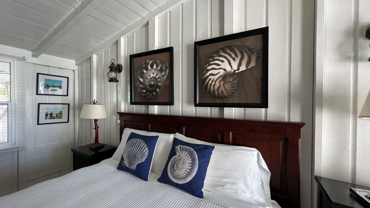 Photo of Bedroom in Oakridge