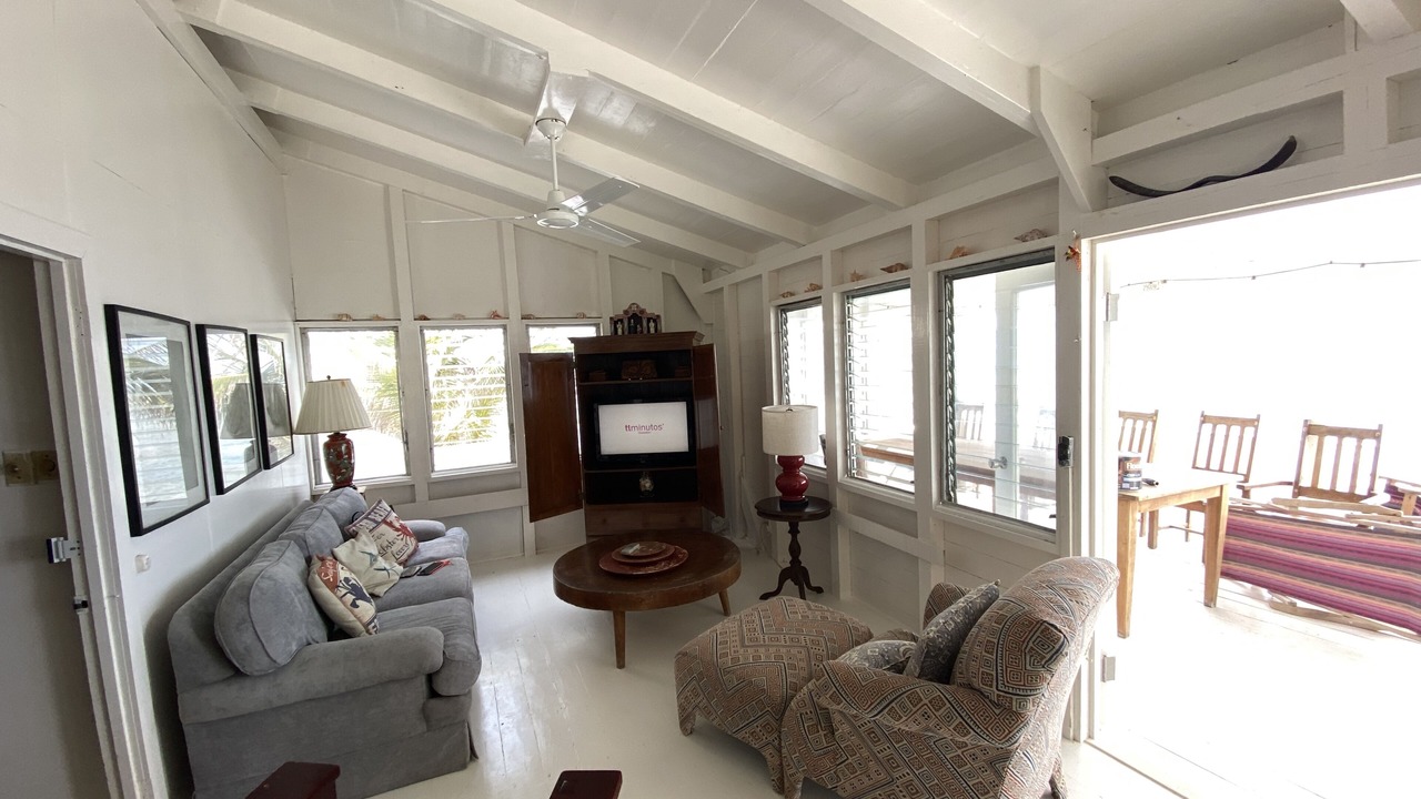 Photo of Livingroom in Oakridge