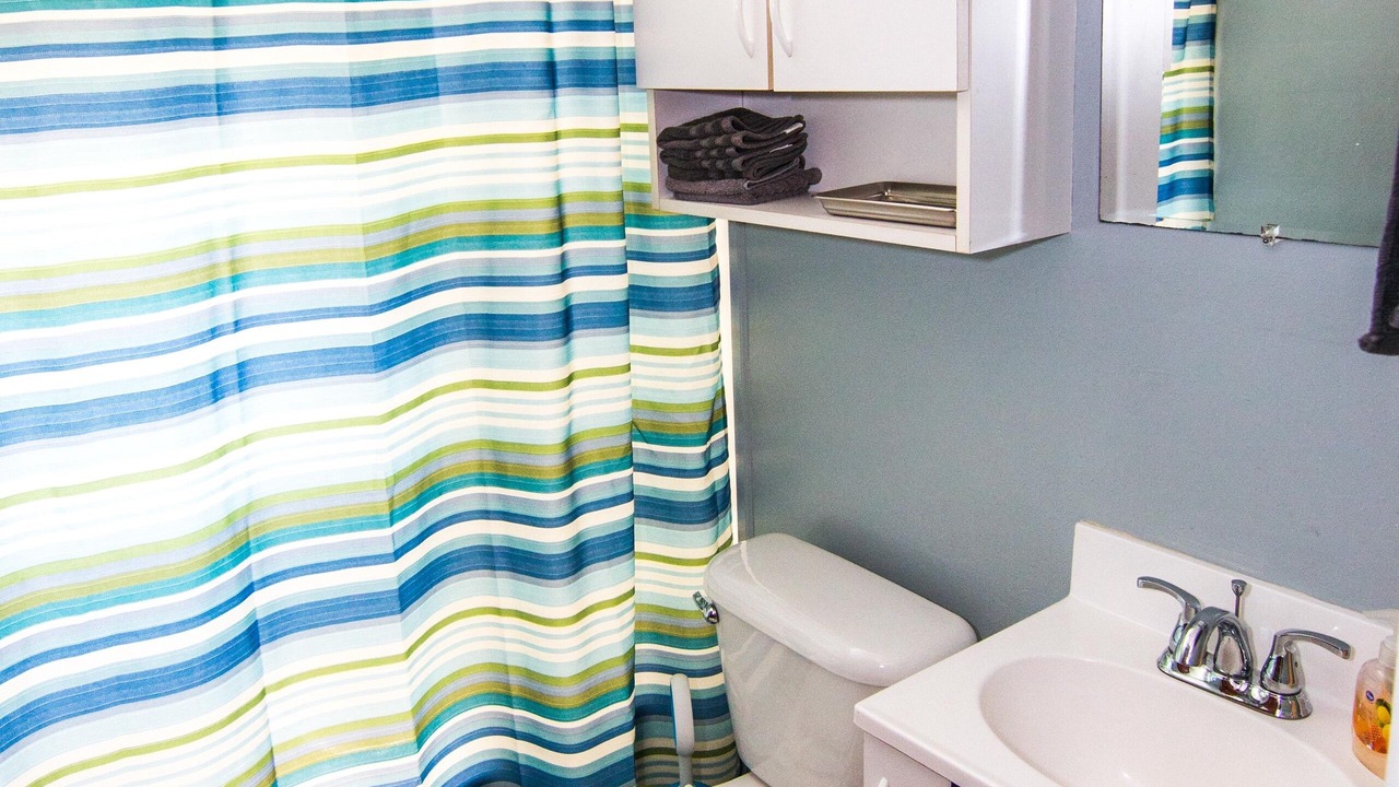 Photo of Bathroom in Shelby Hills