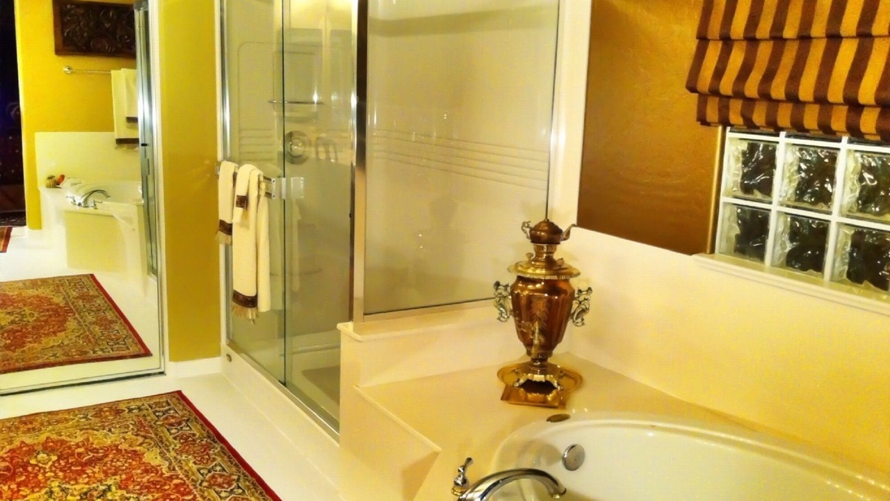 Photo of Bathroom in Arabian Views