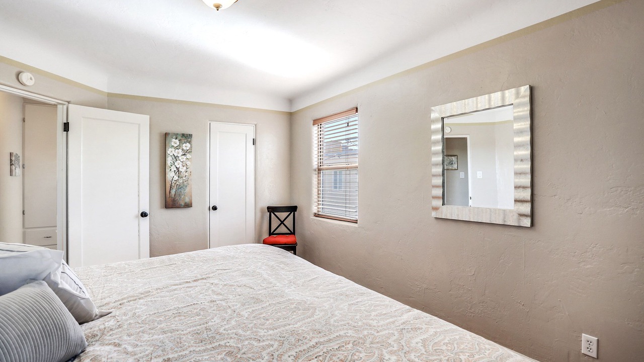 Photo of Bedroom in Raynolds Addition