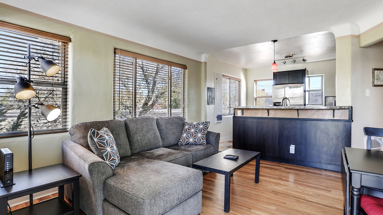 Photo of Livingroom in Raynolds Addition