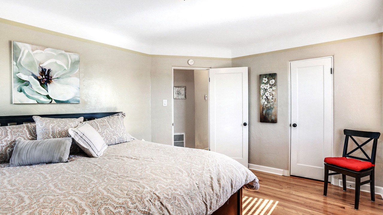 Photo of Bedroom in Raynolds Addition