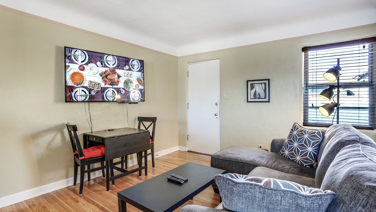 Photo of Livingroom in Raynolds Addition