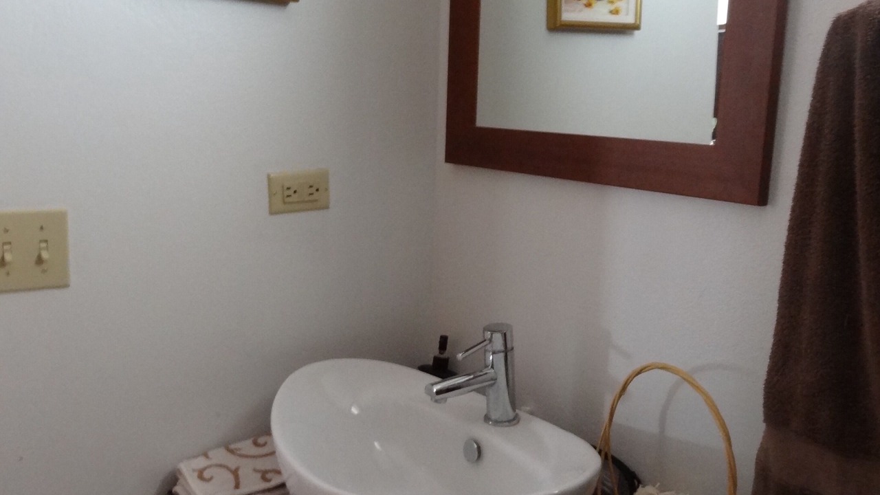 Photo of Bathroom in Mameyes II