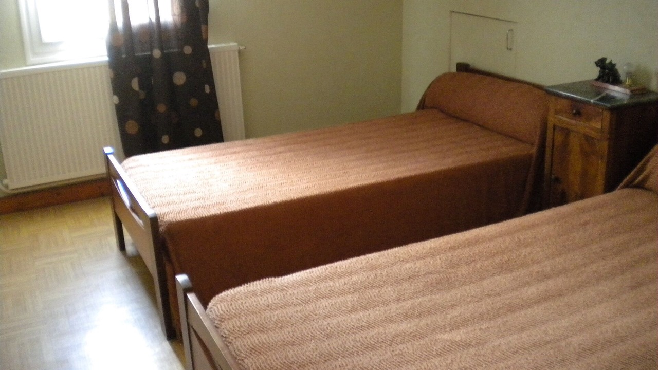 Photo of Bedroom in Loc-Envel