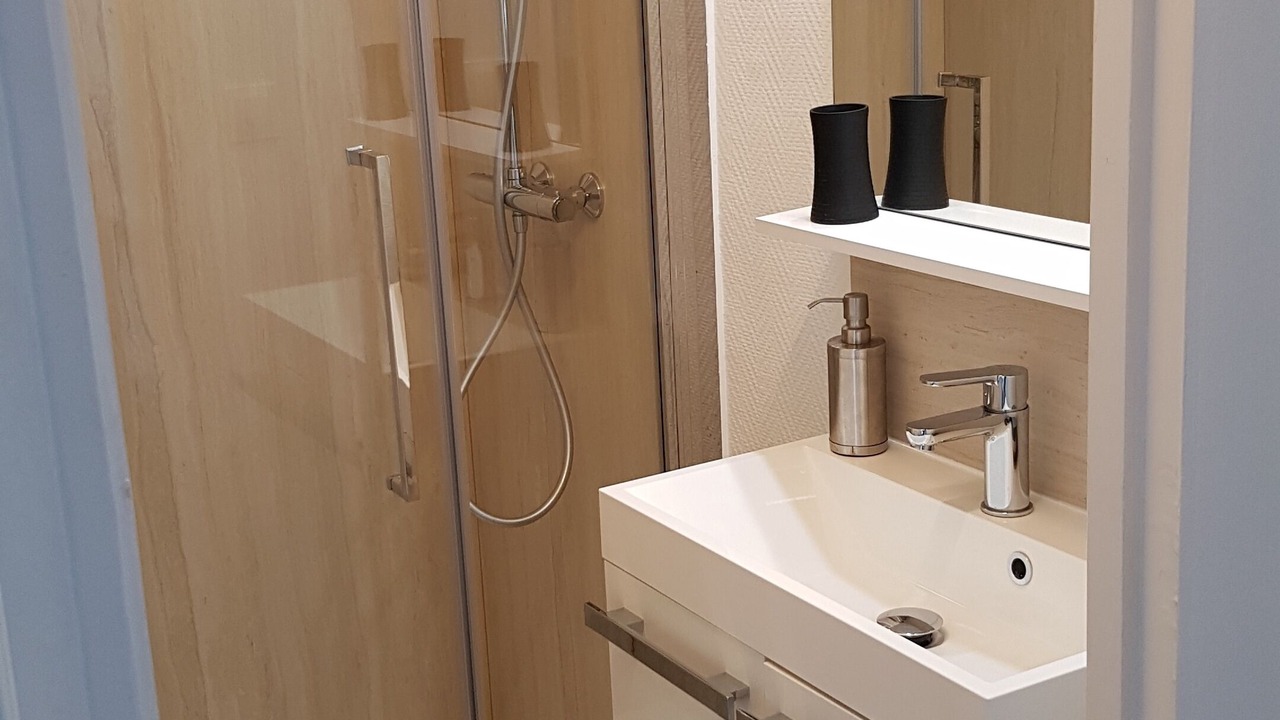 Photo of Bathroom in Luc-sur-Mer