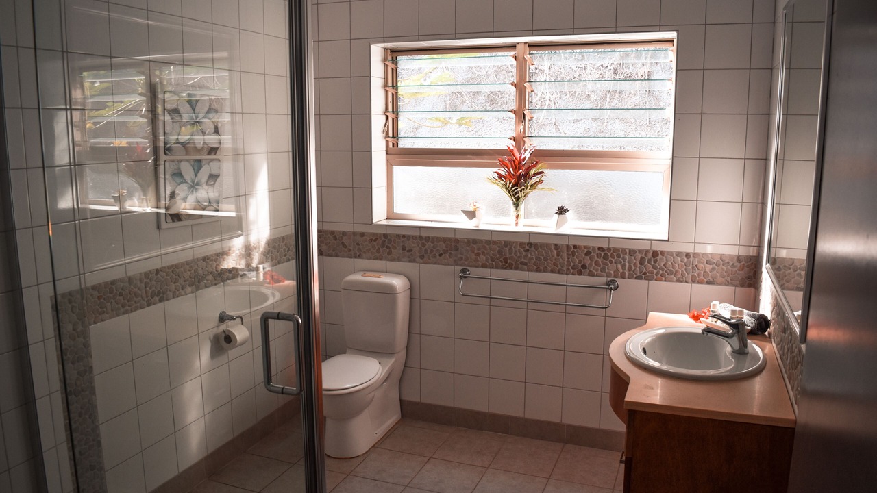 Photo of Bathroom in Arorangi