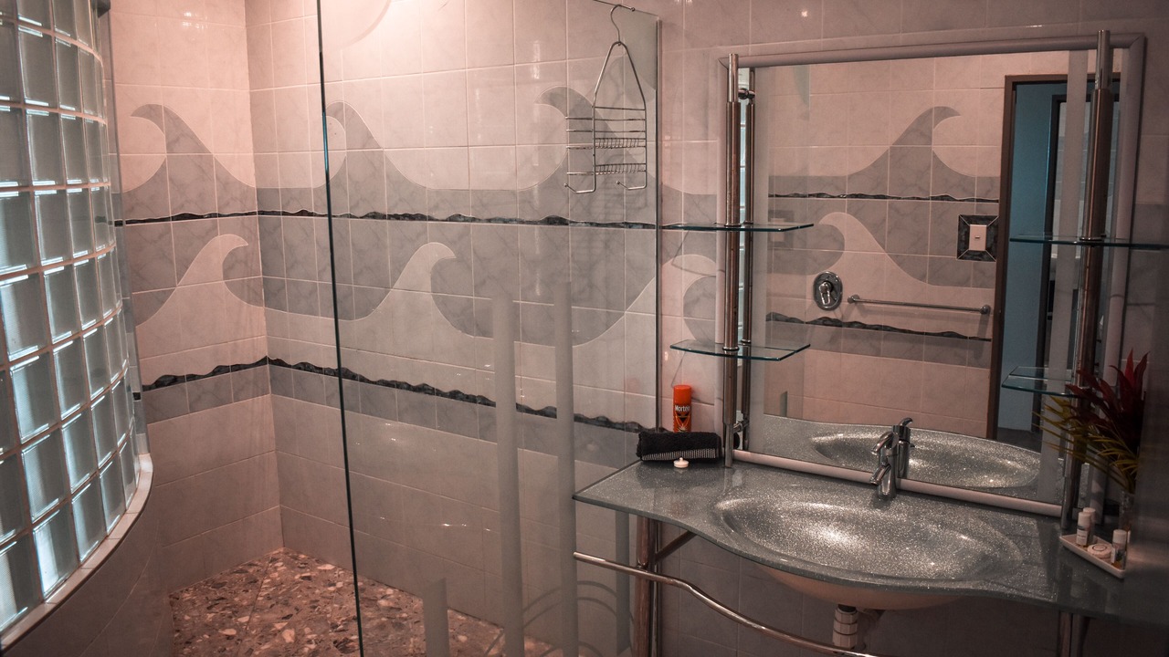 Photo of Bathroom in Arorangi