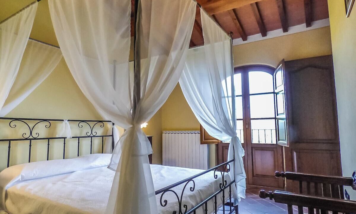 Photo of Bedroom in SantʼAndrea di Compito