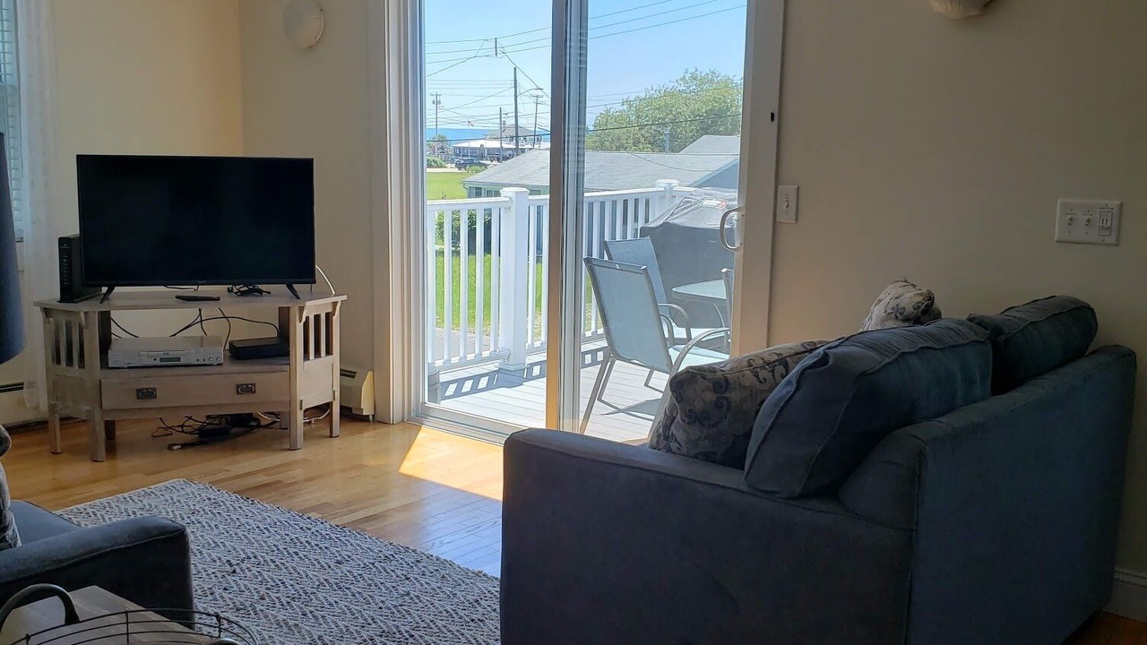 Photo of Livingroom in Point Judith