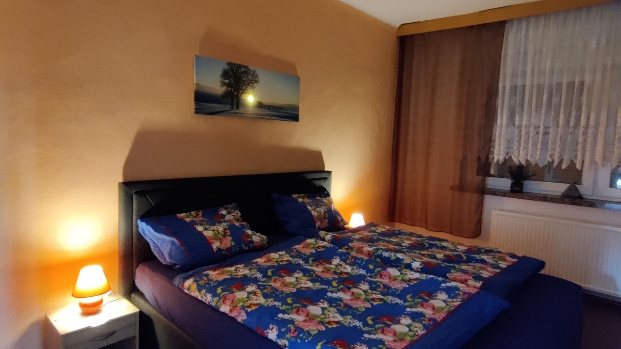 Photo of Bedroom in Uder