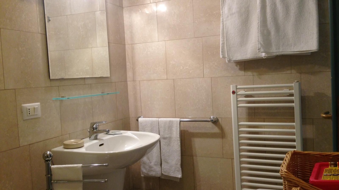 Photo of Bathroom in Calambrone