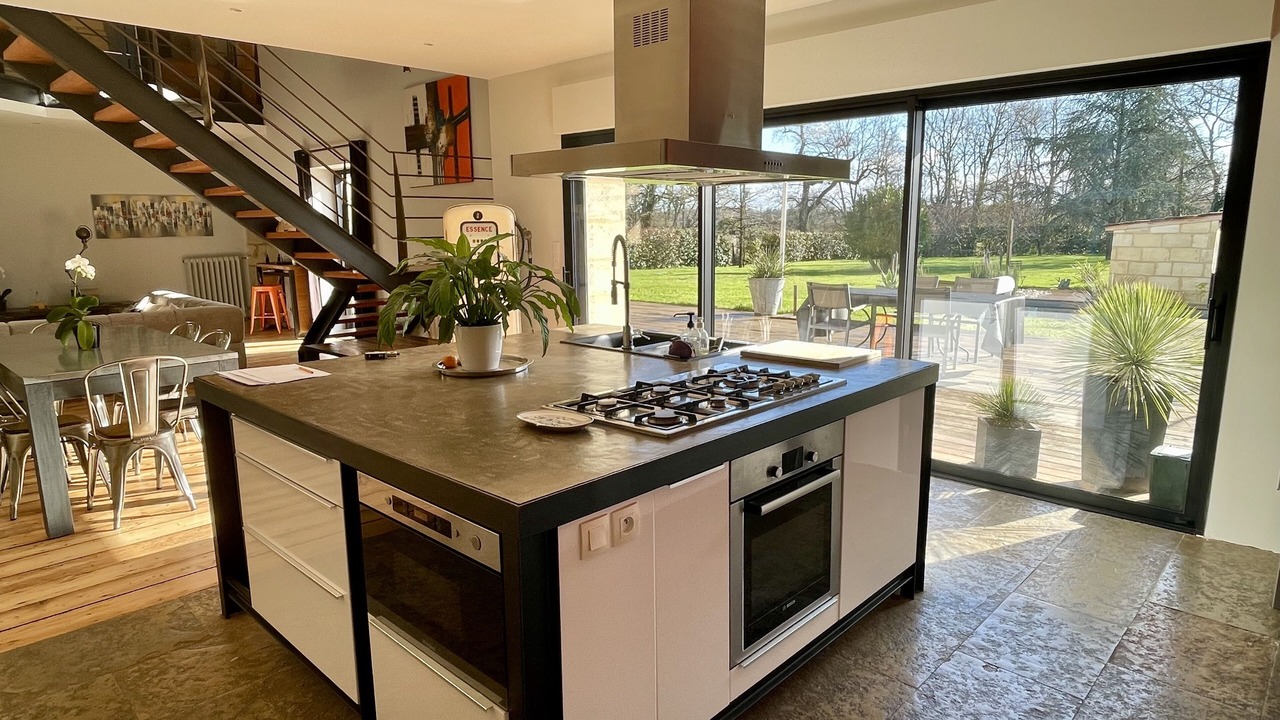 Photo of Kitchen in Saint-Caprais-de-Bordeaux