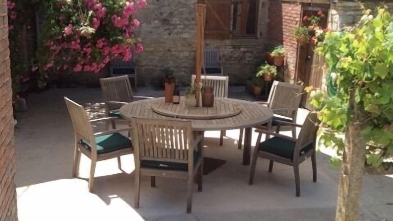 Photo of Outdoor in La Chapelle-pres-Sees