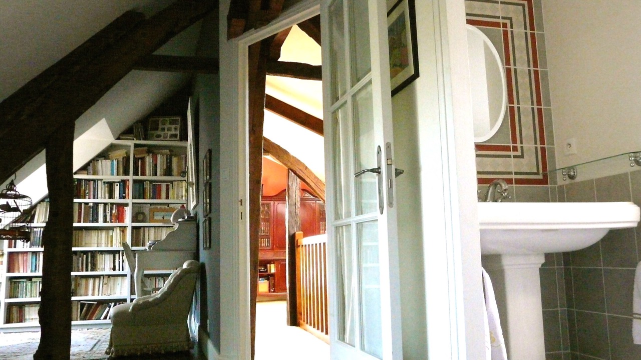 Photo of Bathroom in Chitenay