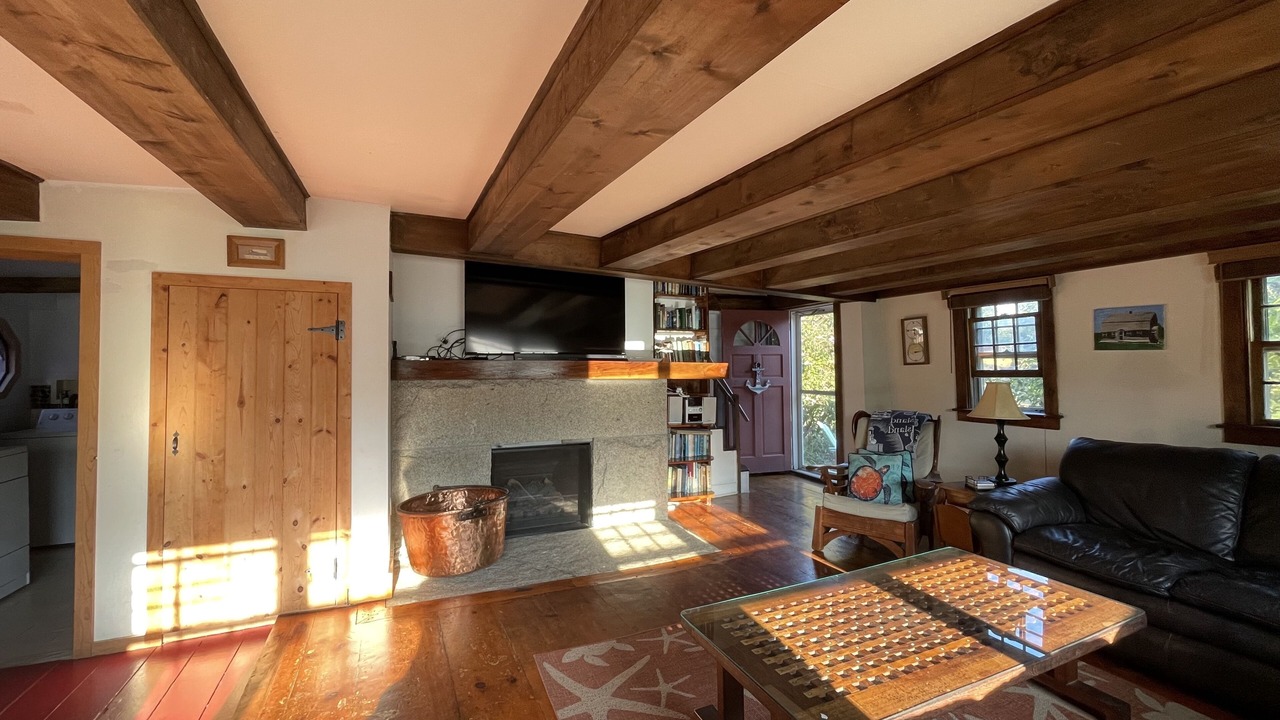 Photo of Livingroom in Block Island