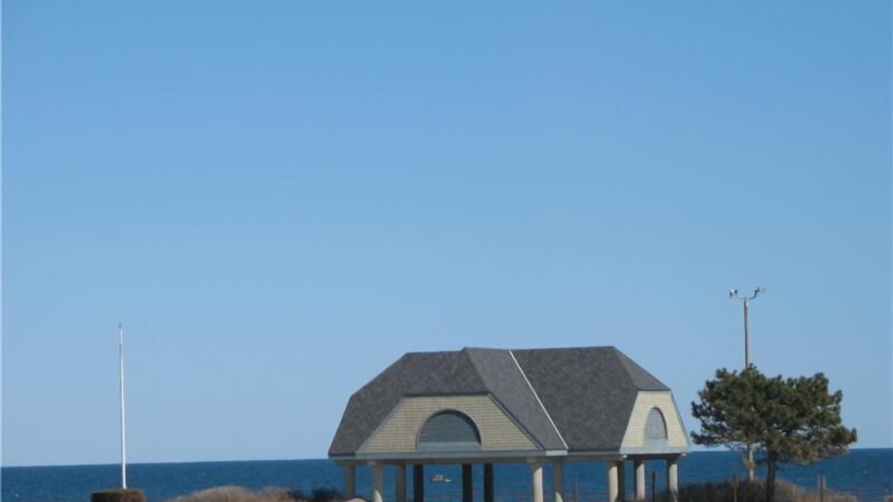 Photo of Others in Narragansett
