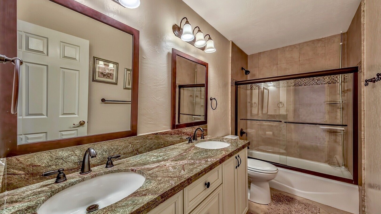 Photo of Bathroom in Lower Kingsbury