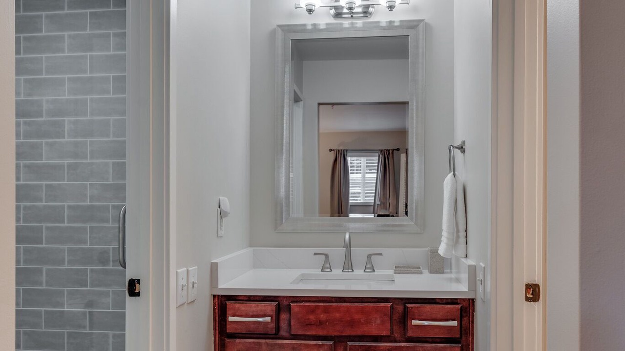 Photo of Bathroom in North Capitol