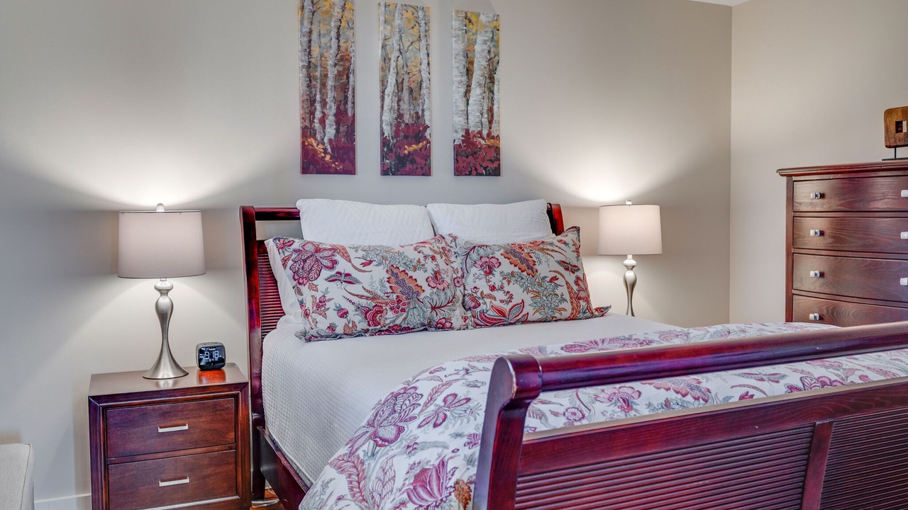 Photo of Bedroom in North Capitol