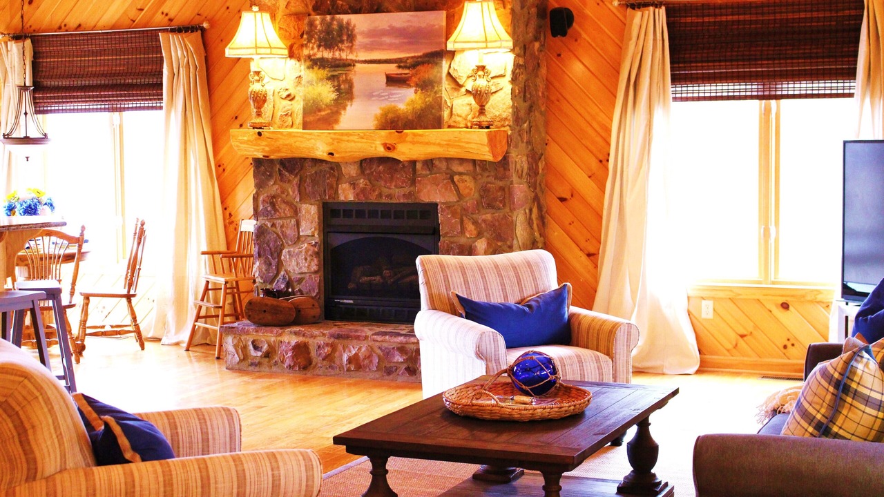 Photo of Livingroom in Hiwassee