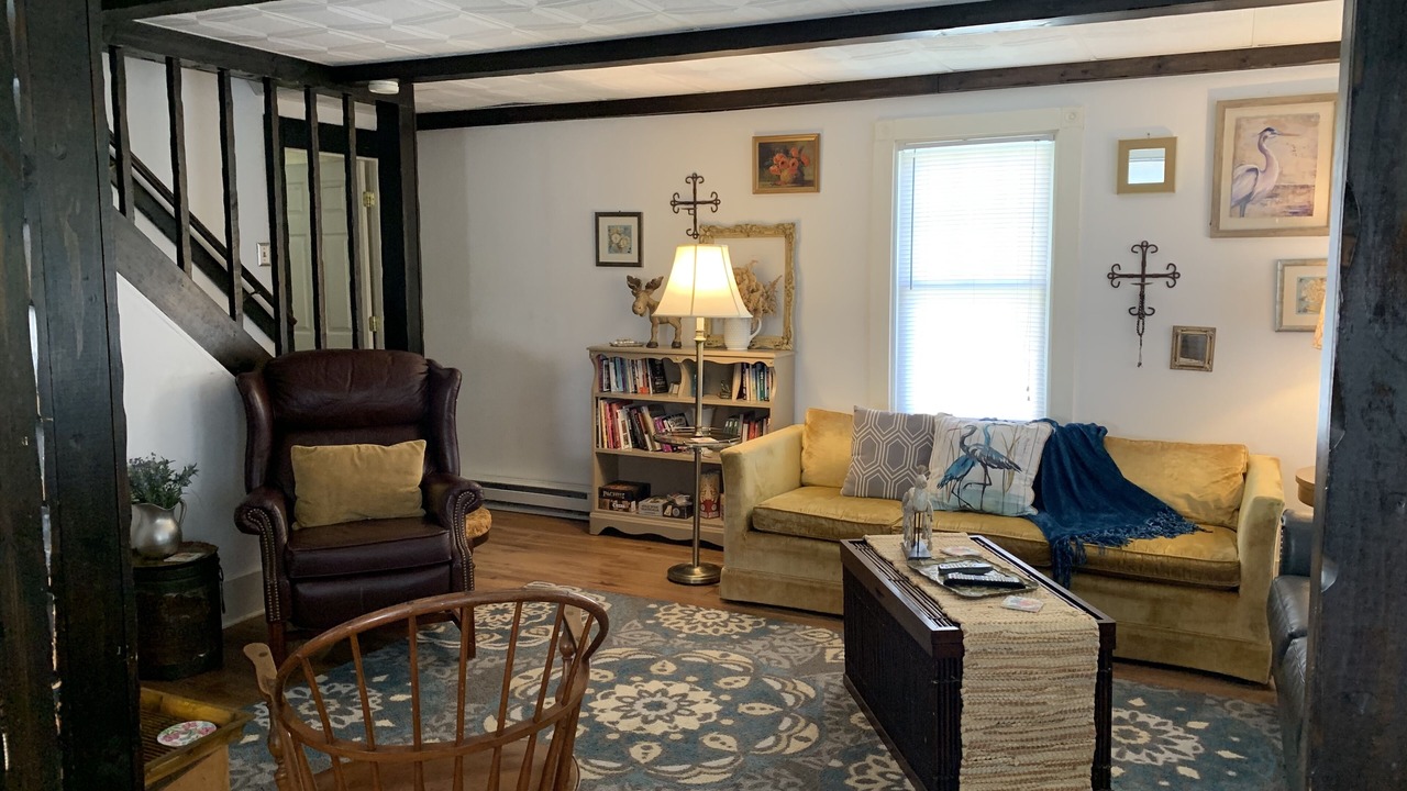 Photo of Livingroom in Shawanese