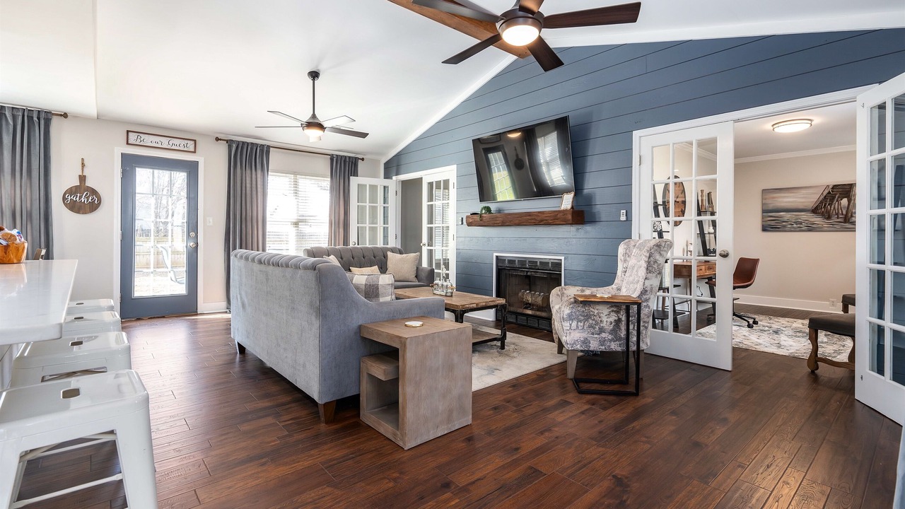 Photo of Livingroom in Madison