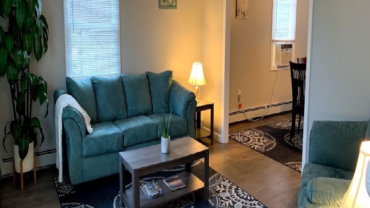 Photo of Livingroom in Eastward Look
