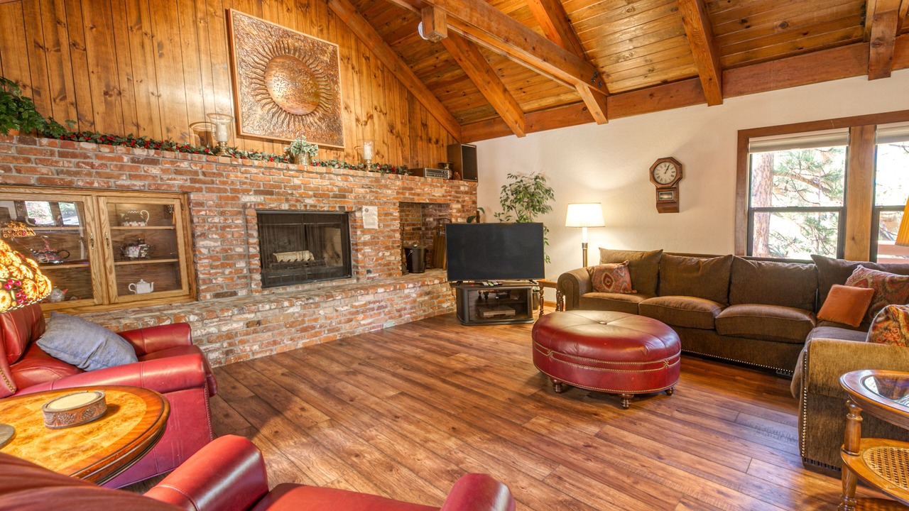 Photo of Livingroom in Skyland