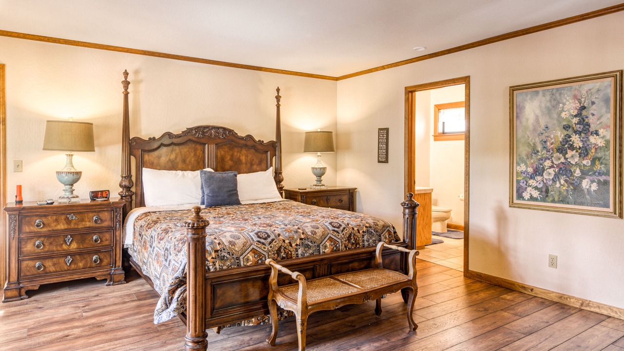 Photo of Bedroom in Skyland